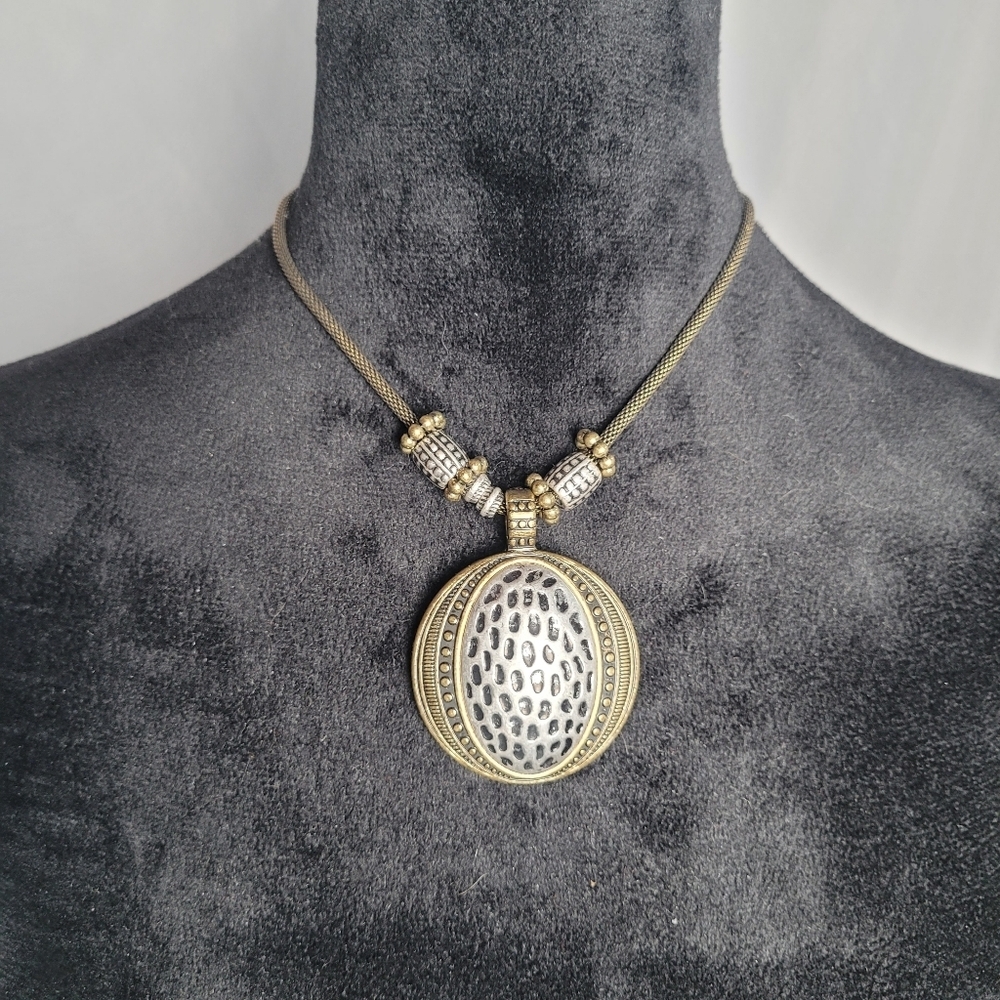 Premier Designs Two Tone Metal Large Pendant Necklace 16" 3.5" Extension